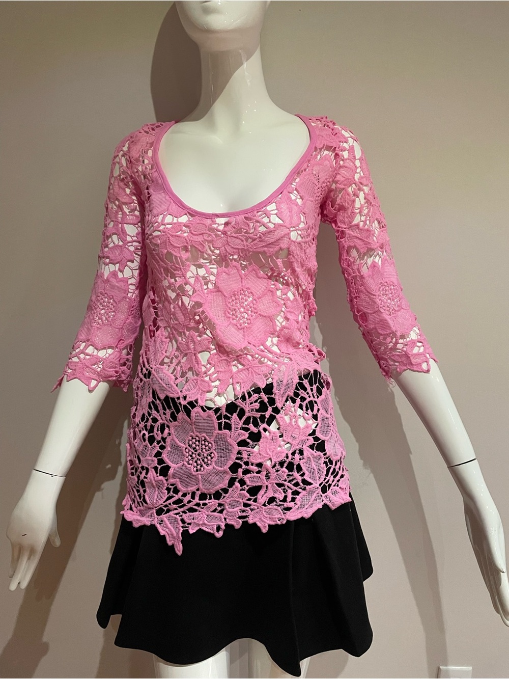 Lace Crochet Floral Scoop Neck Top - Pink